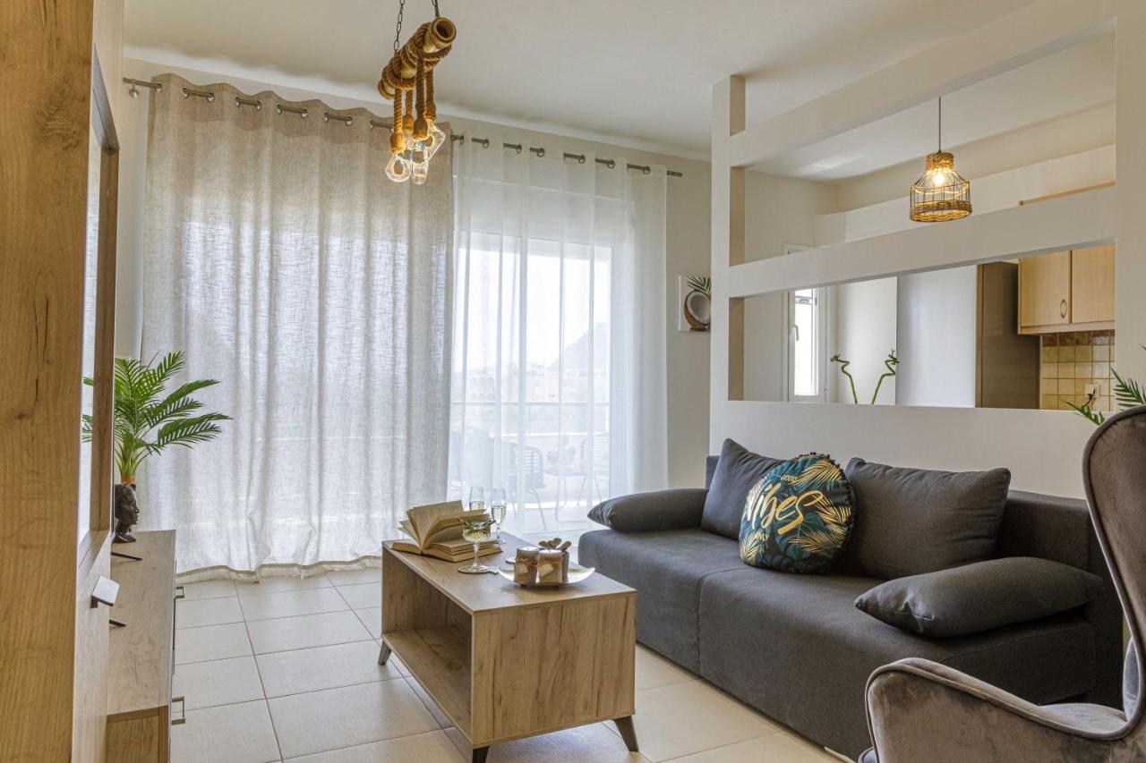 Savvas Apartment Tolón